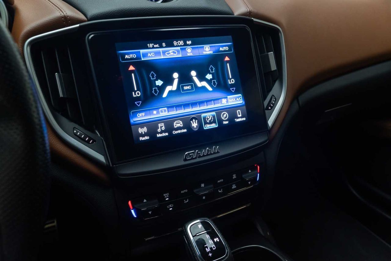 Maserati Ghibli Gransport V6 350 HP RWD  - Foto 17