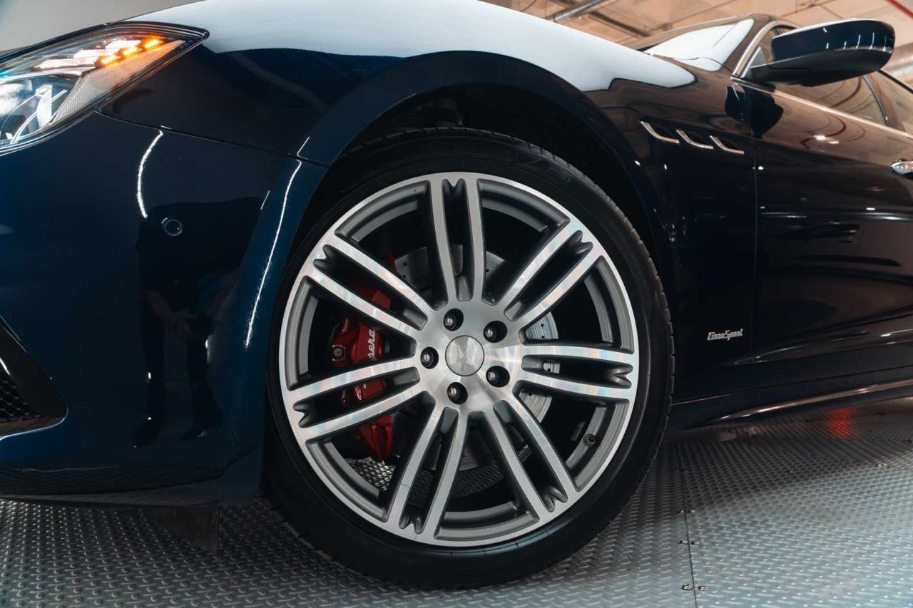 Maserati Ghibli Gransport V6 350 HP RWD  - Foto 26