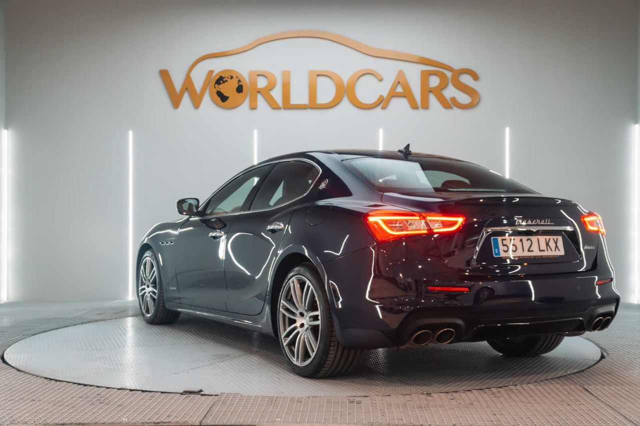 Maserati Ghibli Gransport V6 350 HP RWD  - Foto 10