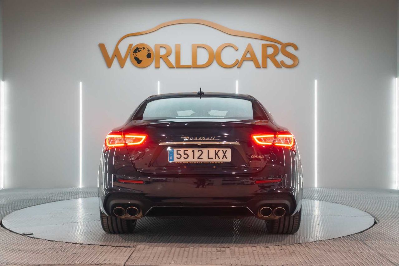Maserati Ghibli Gransport V6 350 HP RWD  - Foto 8