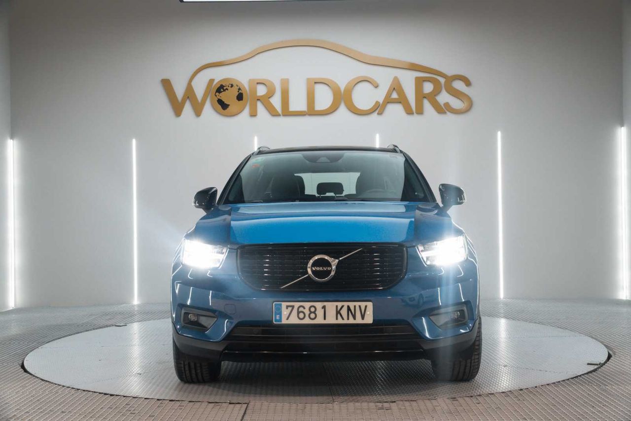 Volvo XC40 2.0 D4 AWD R-Design Auto  - Foto 11