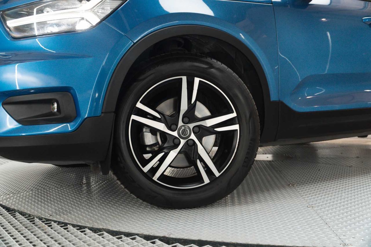 Volvo XC40 2.0 D4 AWD R-Design Auto  - Foto 24