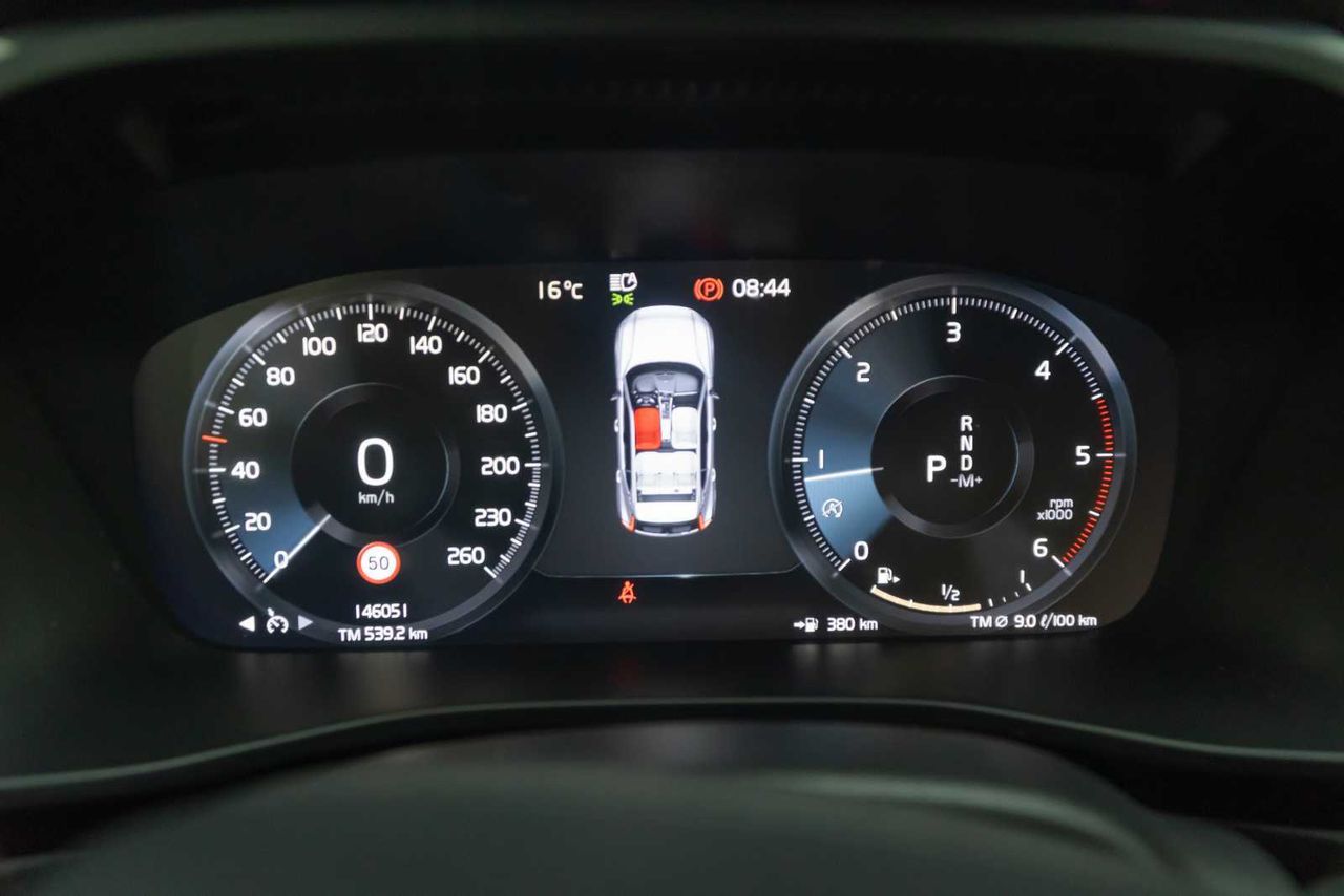 Volvo XC40 2.0 D4 AWD R-Design Auto  - Foto 14