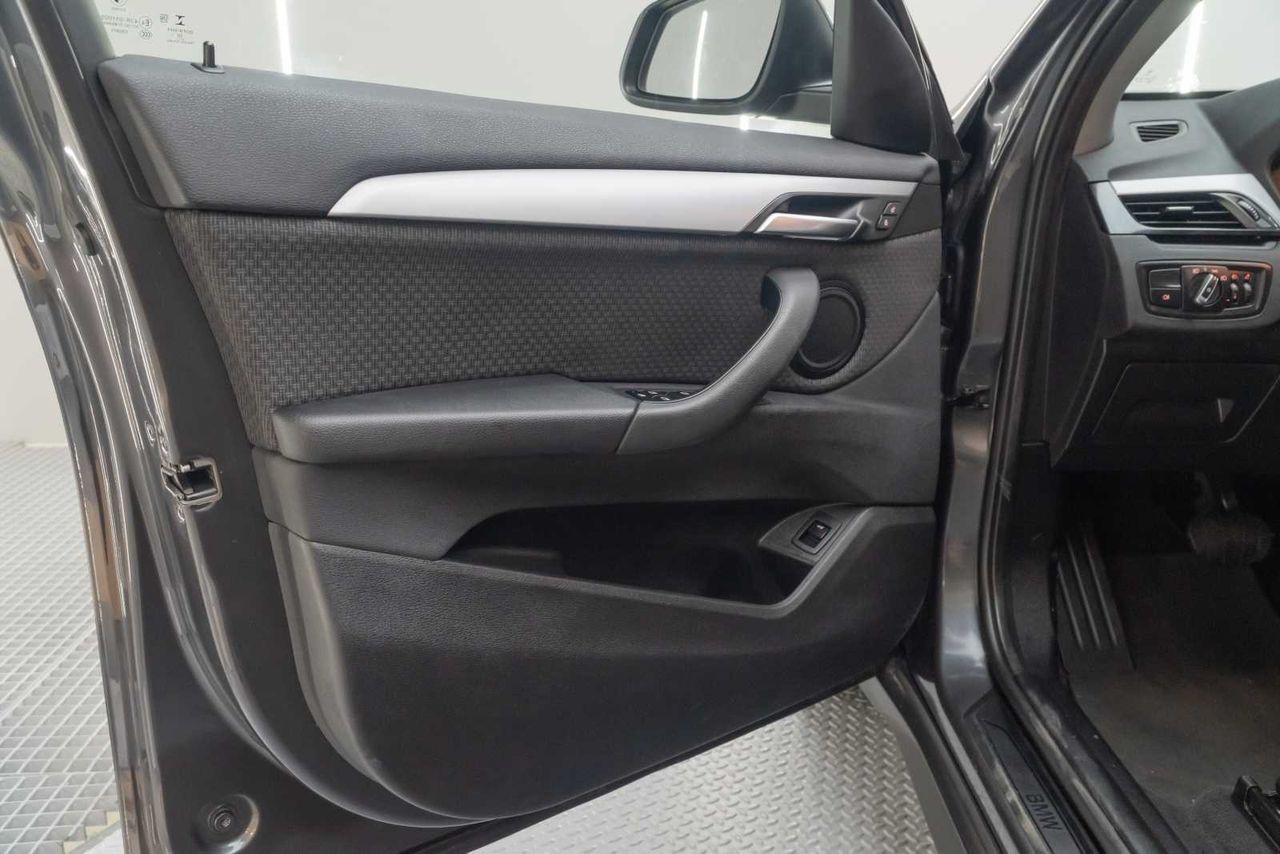 BMW X1 sDrive18i  - Foto 22