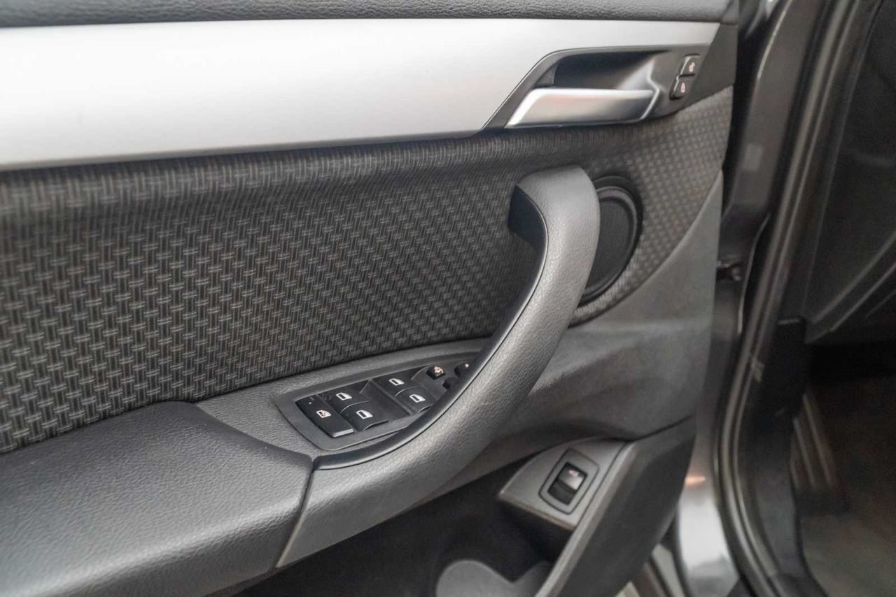 BMW X1 sDrive18i  - Foto 21