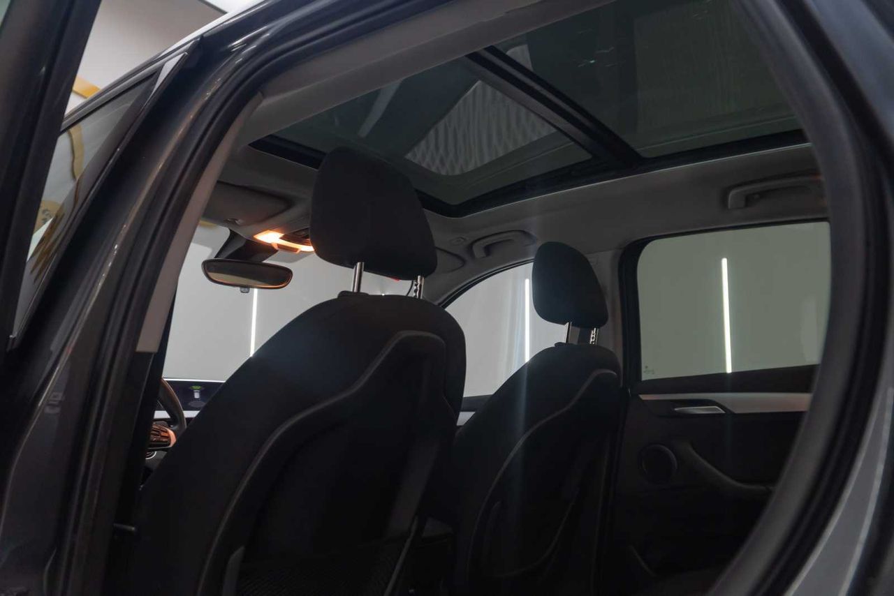 BMW X1 sDrive18i  - Foto 17