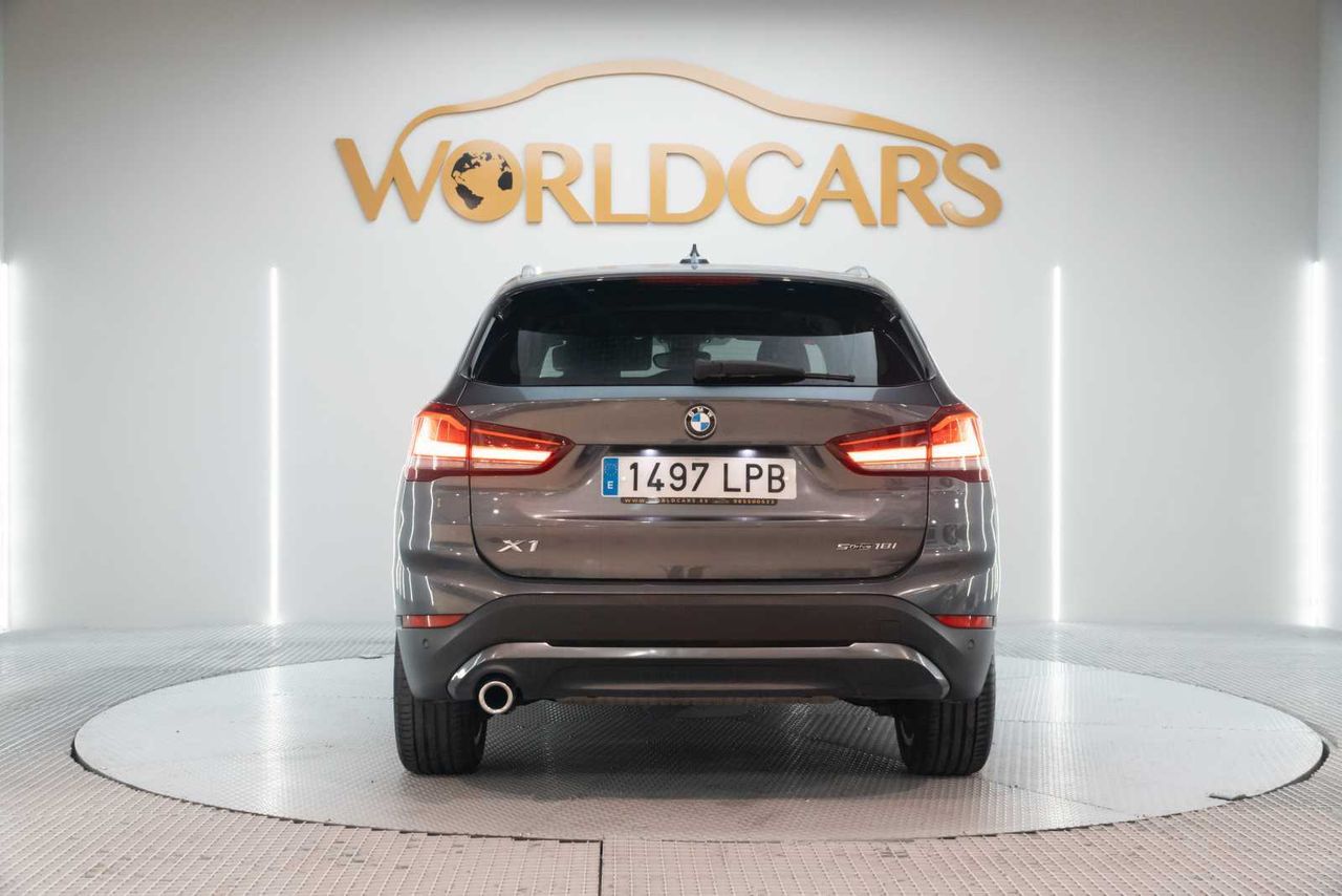 BMW X1 sDrive18i  - Foto 8