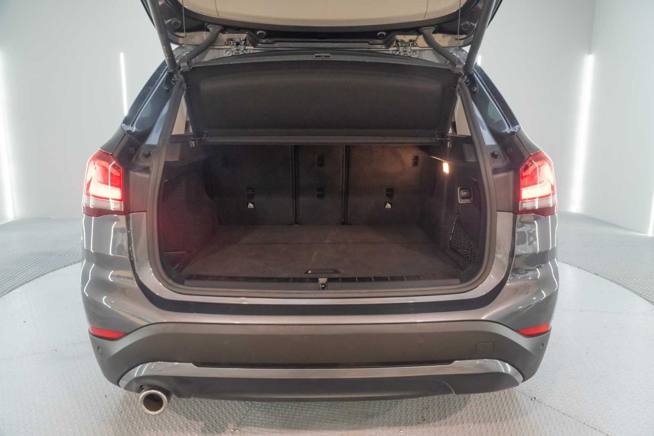 BMW X1 sDrive18i  - Foto 11