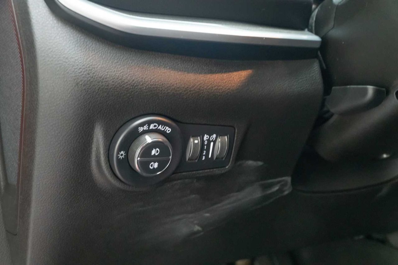 Jeep Compass 1.6 Mjet 96kW (130CV) Limited FWD - Foto 25