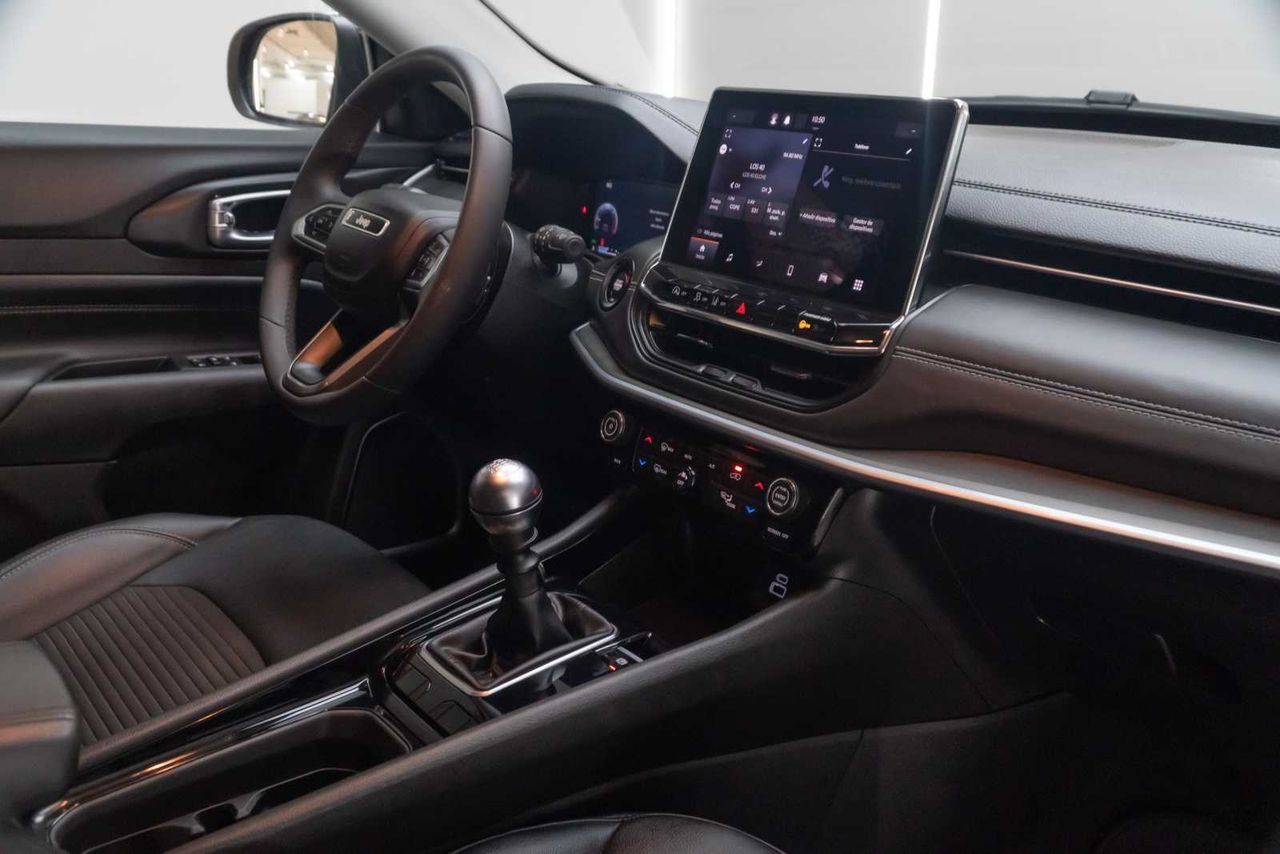 Jeep Compass 1.6 Mjet 96kW (130CV) Limited FWD - Foto 24