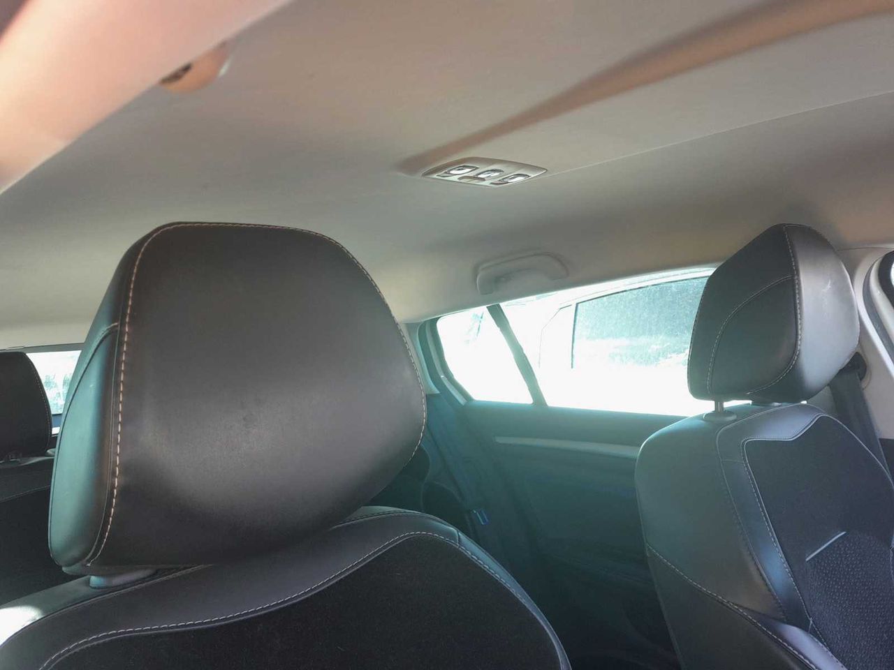 Renault Megane Sp. Tourer Zen En. dCi 96kW (130CV) - Foto 9