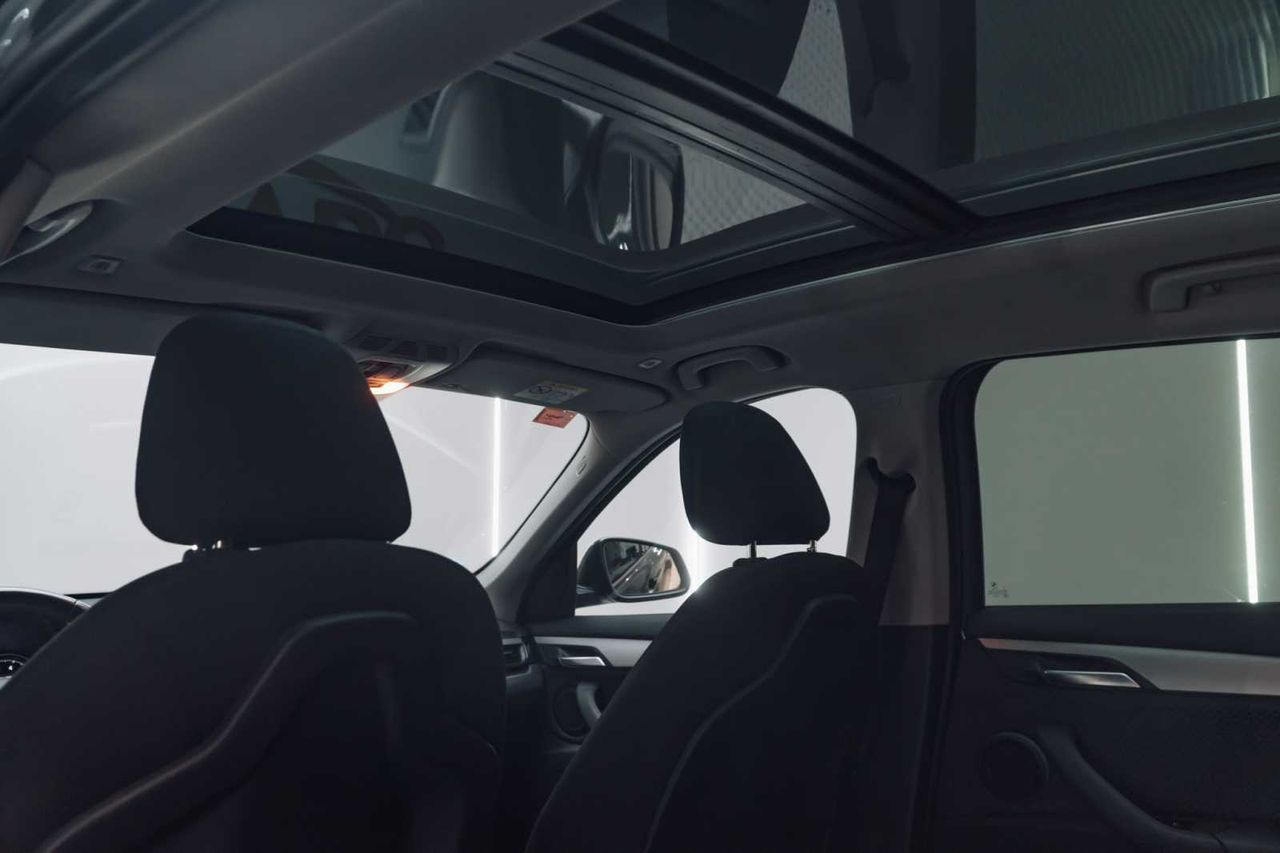 BMW X1 sDrive18i - Foto 23