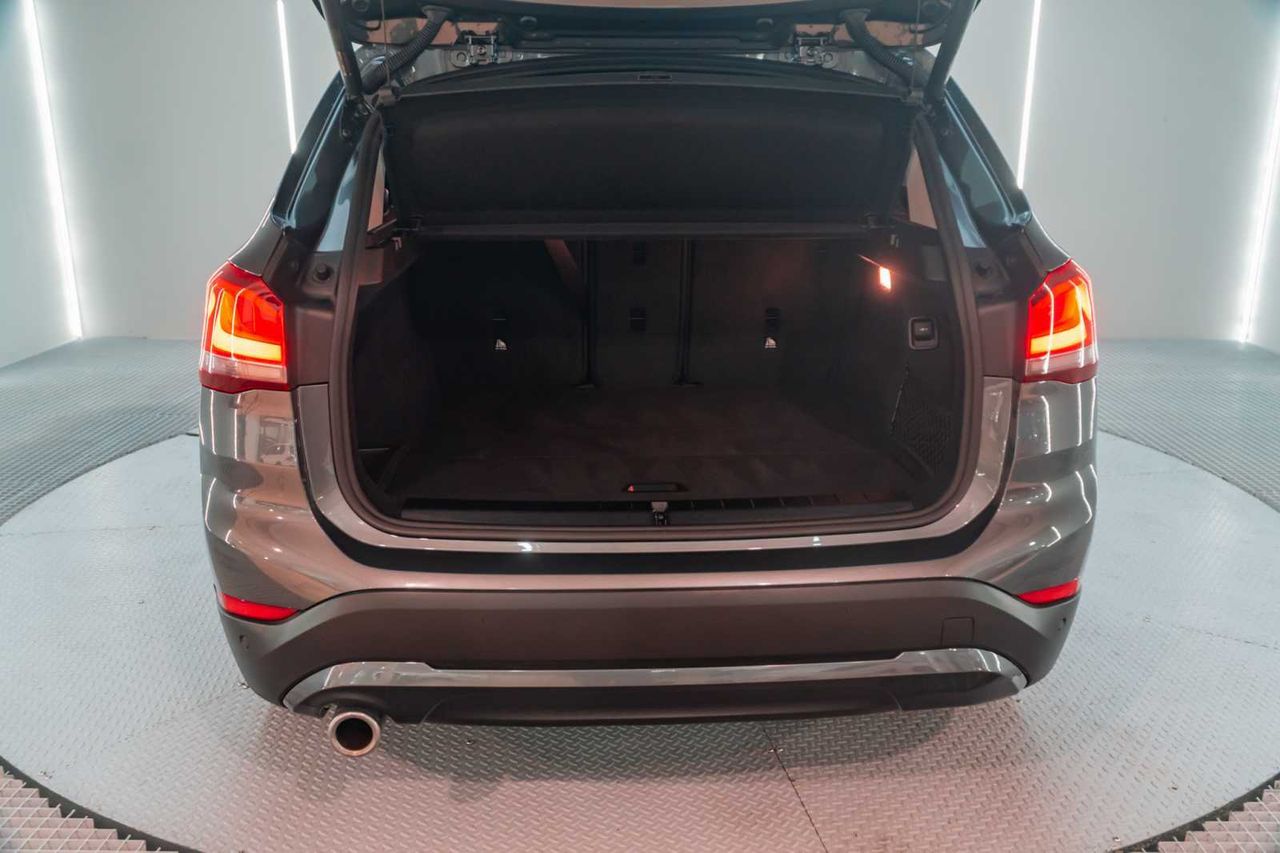 BMW X1 sDrive18i - Foto 13