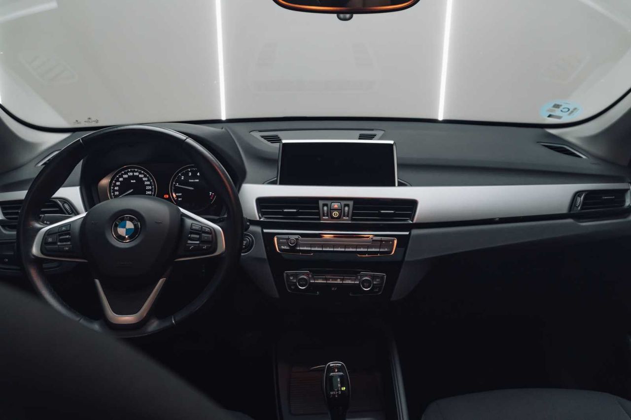 BMW X1 sDrive18i - Foto 24
