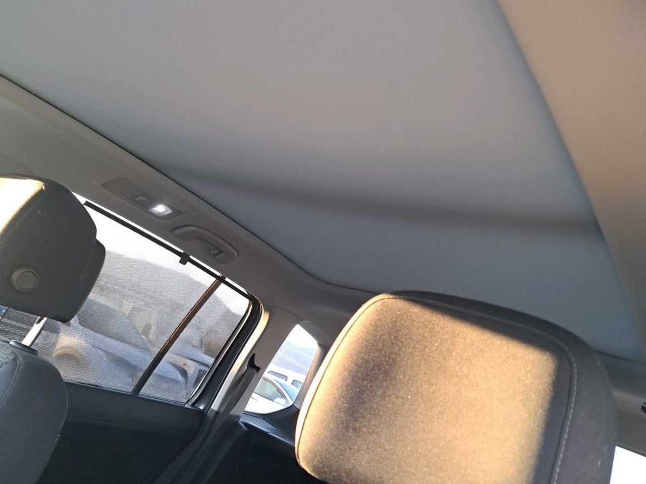 Volkswagen Touran Advance 2.0 TDI 85kW (115CV)  - Foto 9