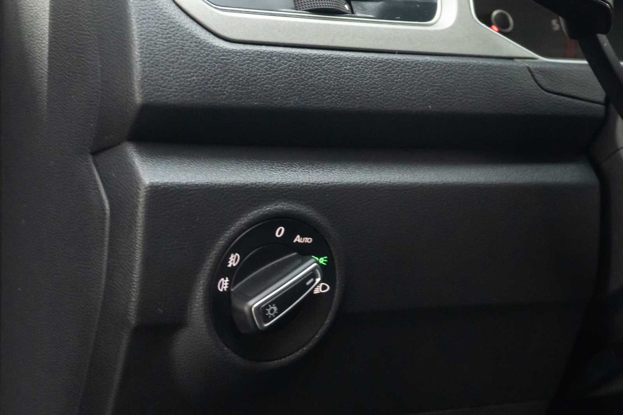 Volkswagen T-Roc Advance 2.0 TDI 110kW (150CV) DSG  - Foto 21