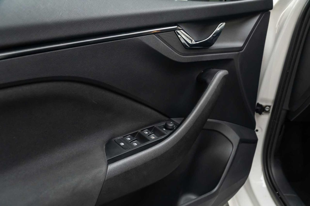 Skoda Kamiq 1.0 TSI 81kW (110CV) DSG Ambition - Foto 17