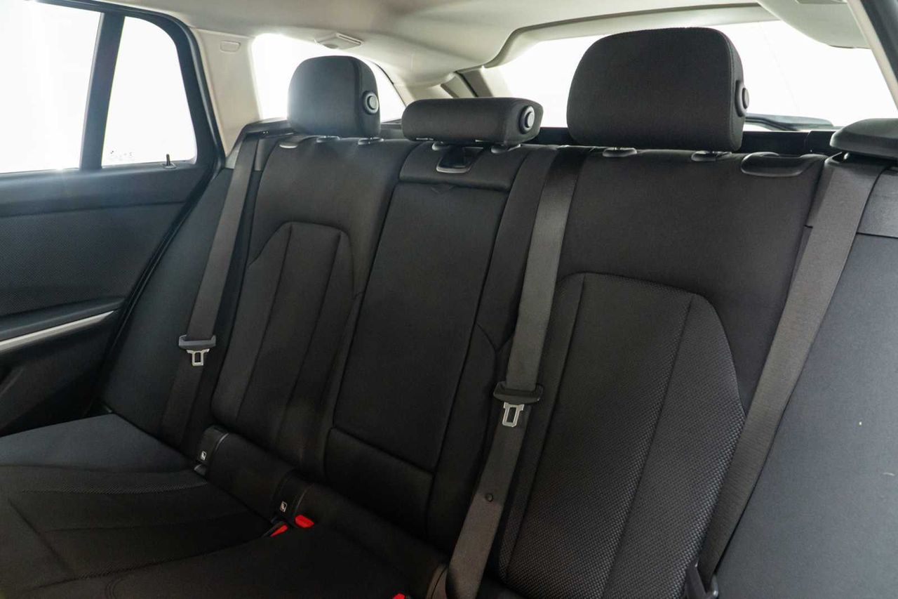 BMW Serie 3 318d Touring - Foto 19