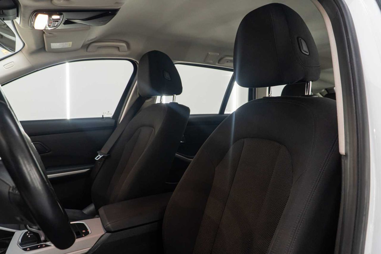 BMW Serie 3 318d Touring - Foto 18