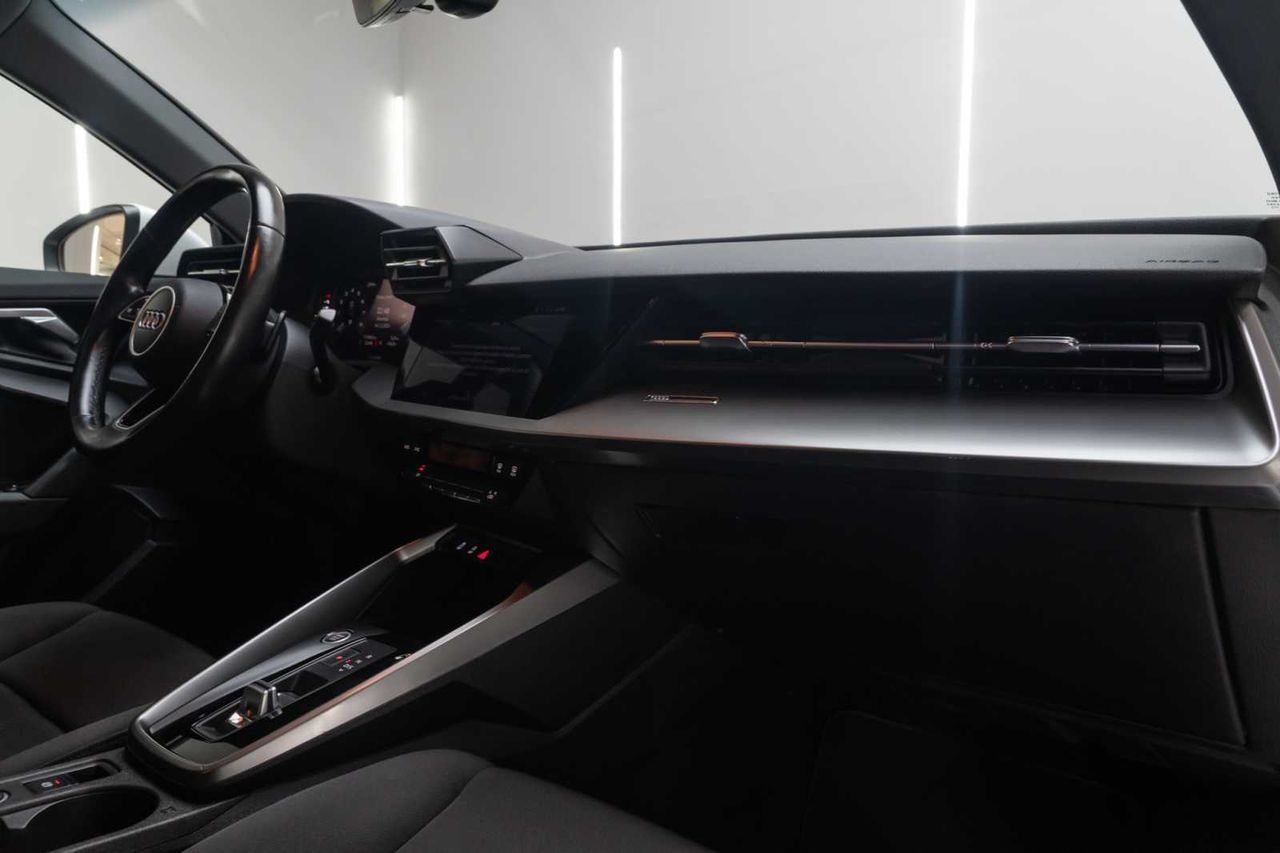 Audi A3 Sedan 30 TFSI 81kW (110CV) S tronic  - Foto 21