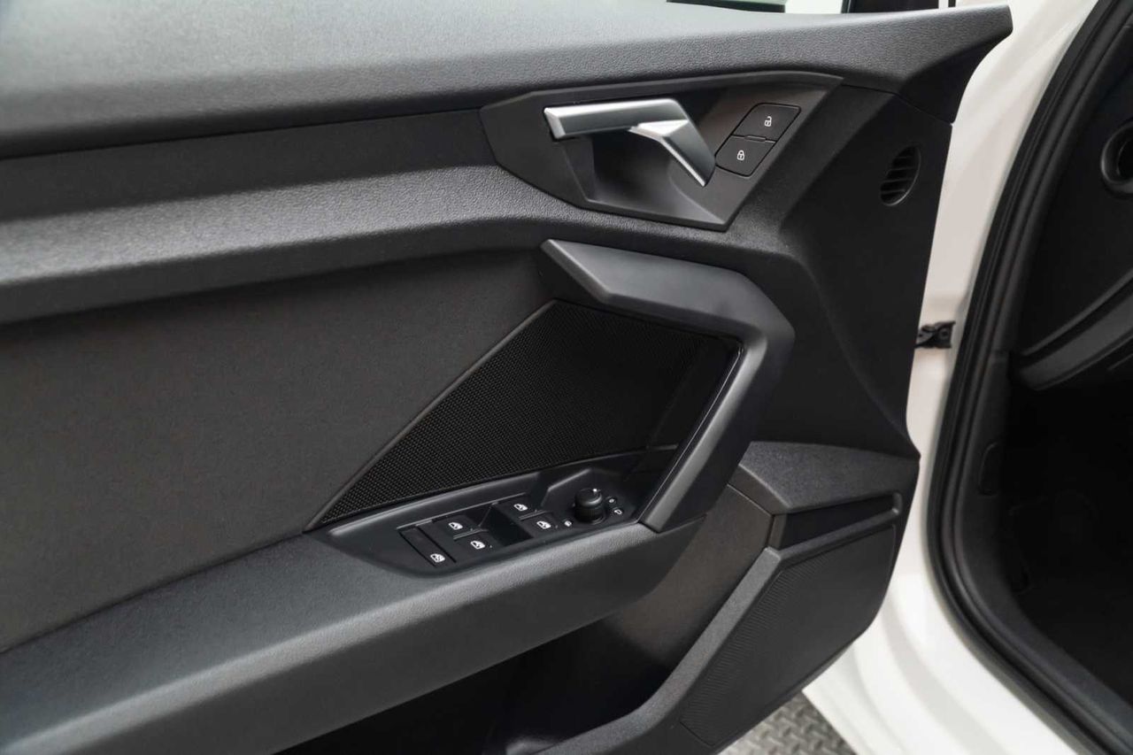 Audi A3 Sedan 30 TFSI 81kW (110CV) S tronic  - Foto 17