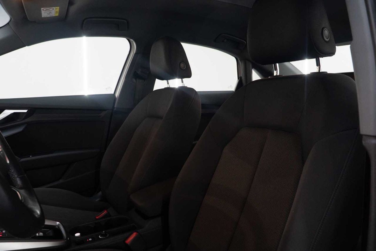 Audi A3 Sedan 30 TFSI 81kW (110CV) S tronic  - Foto 13