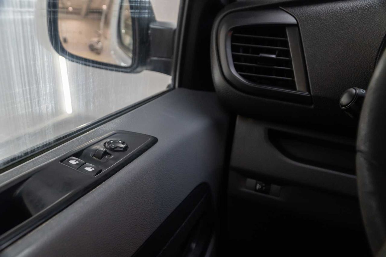 Opel Vivaro 2.0 d 107kw (145cv) l inc express m.p dc  - Foto 17