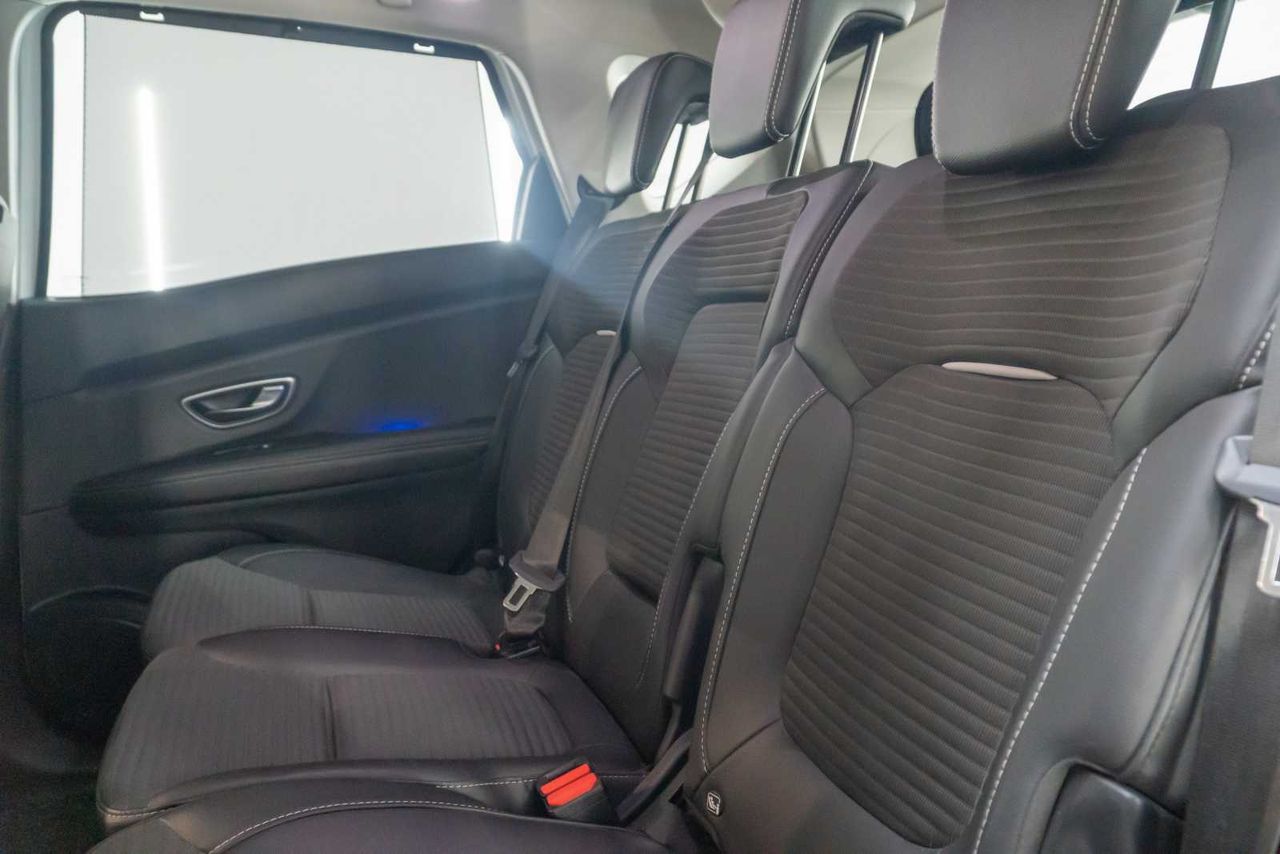Renault Scénic Zen Energy dCi 96kW (130CV) - Foto 17