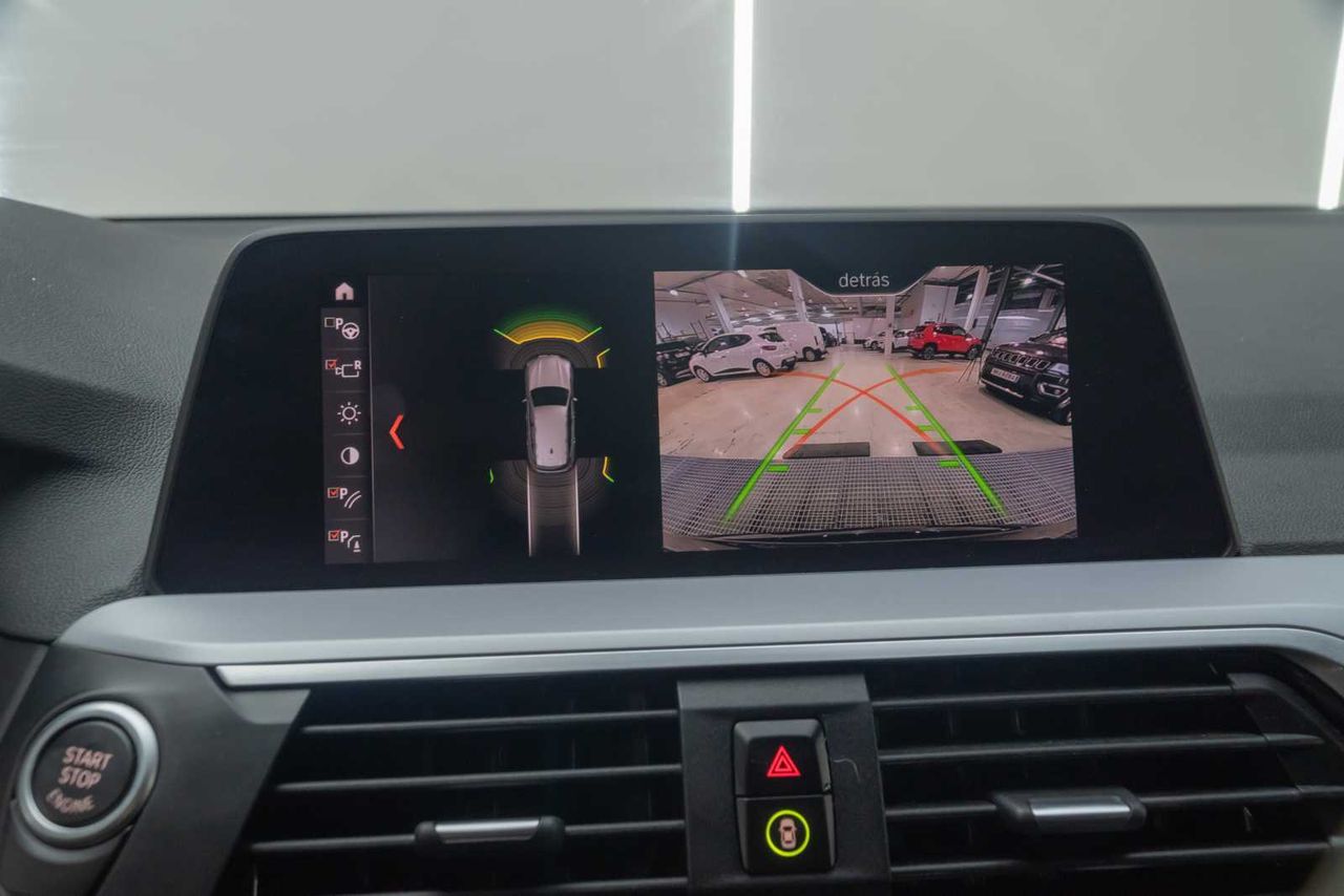 BMW X3 xDrive20d - Foto 16