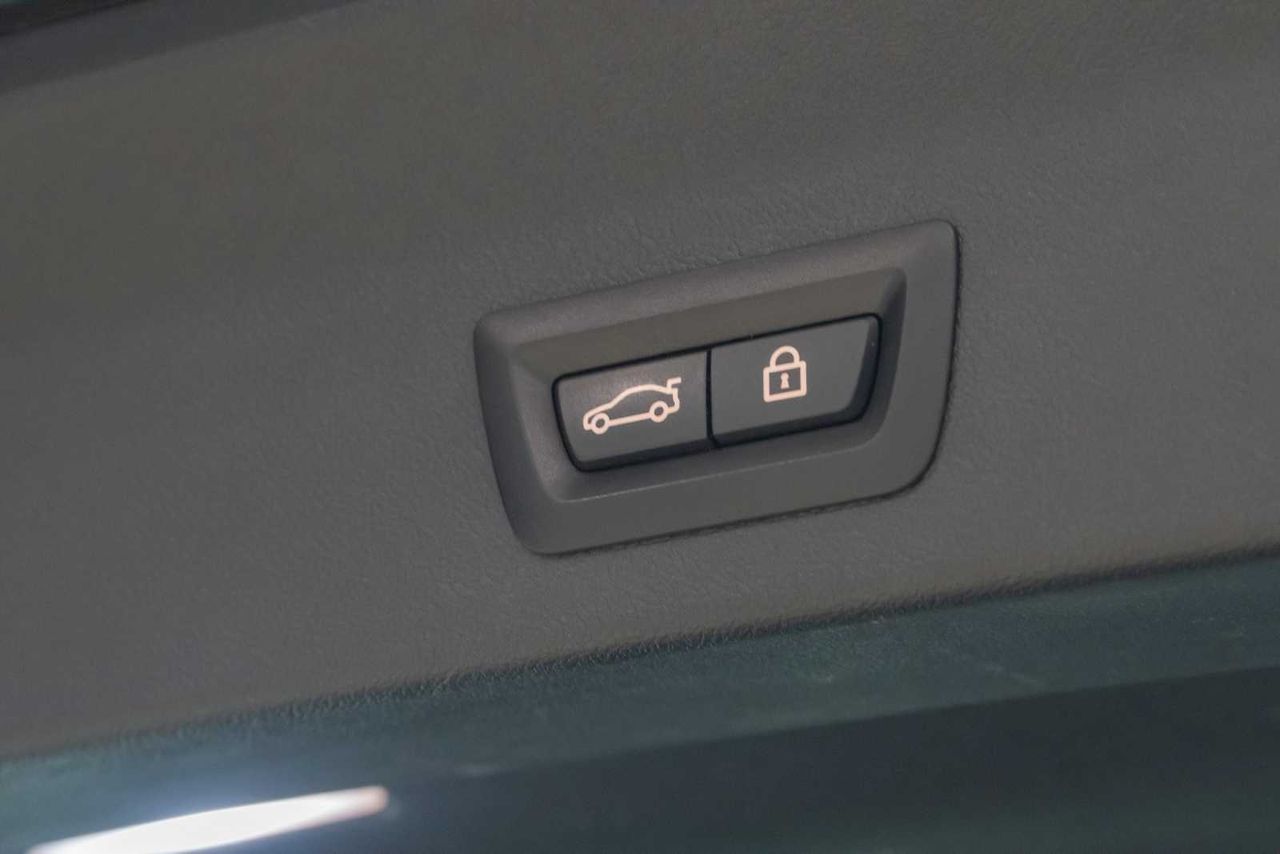 BMW X3 xDrive20d - Foto 25