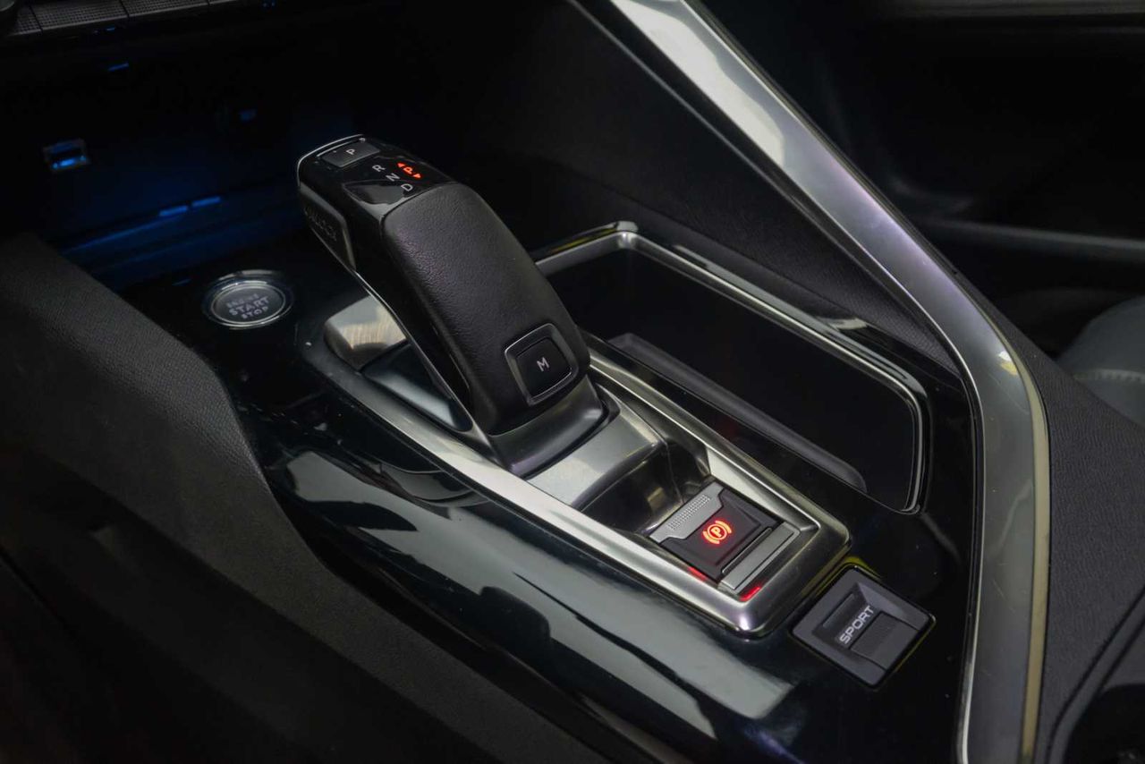 Peugeot 3008 1.2 PureTech 96KW S&S GT Line EAT8  - Foto 14