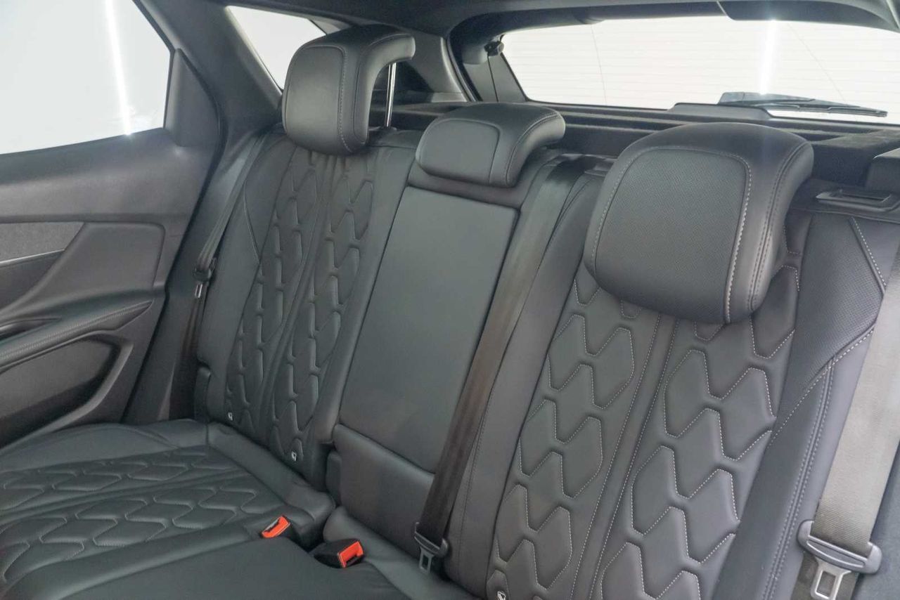 Peugeot 3008 1.2 PureTech 96KW S&S GT Line EAT8  - Foto 18