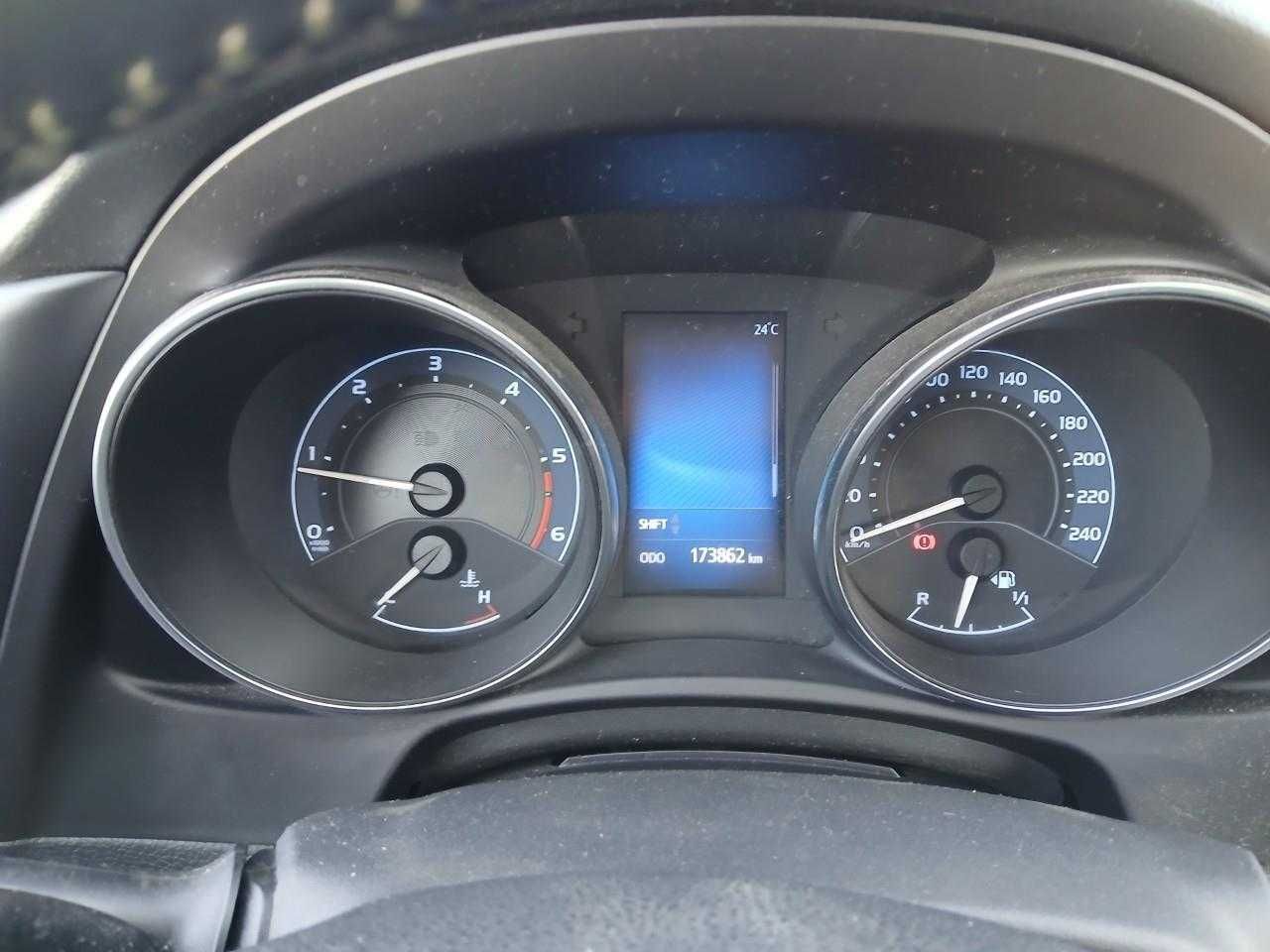 Toyota Auris 1.4 90D Active  - Foto 4