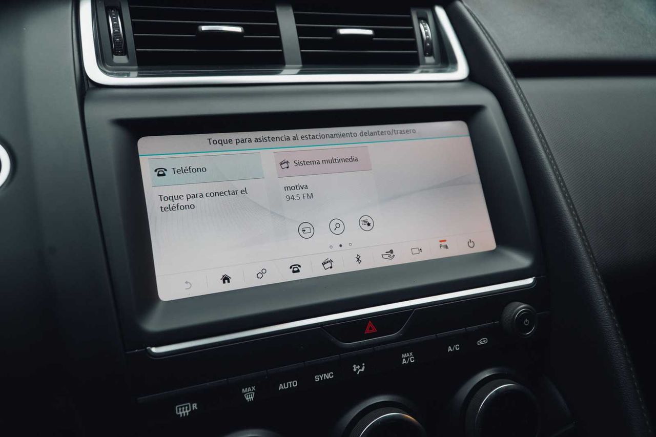 Jaguar E-Pace 2.0D 110kW  - Foto 21