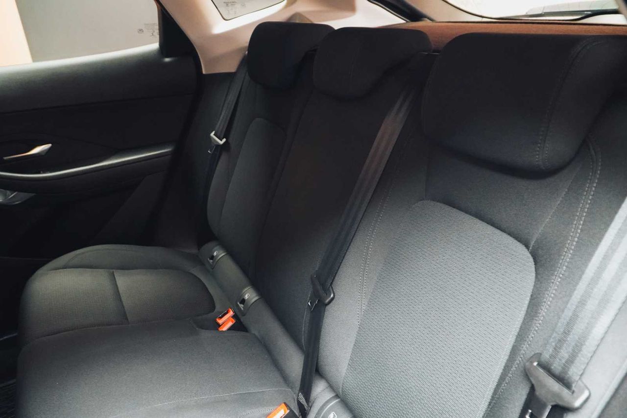 Jaguar E-Pace 2.0D 110kW  - Foto 24