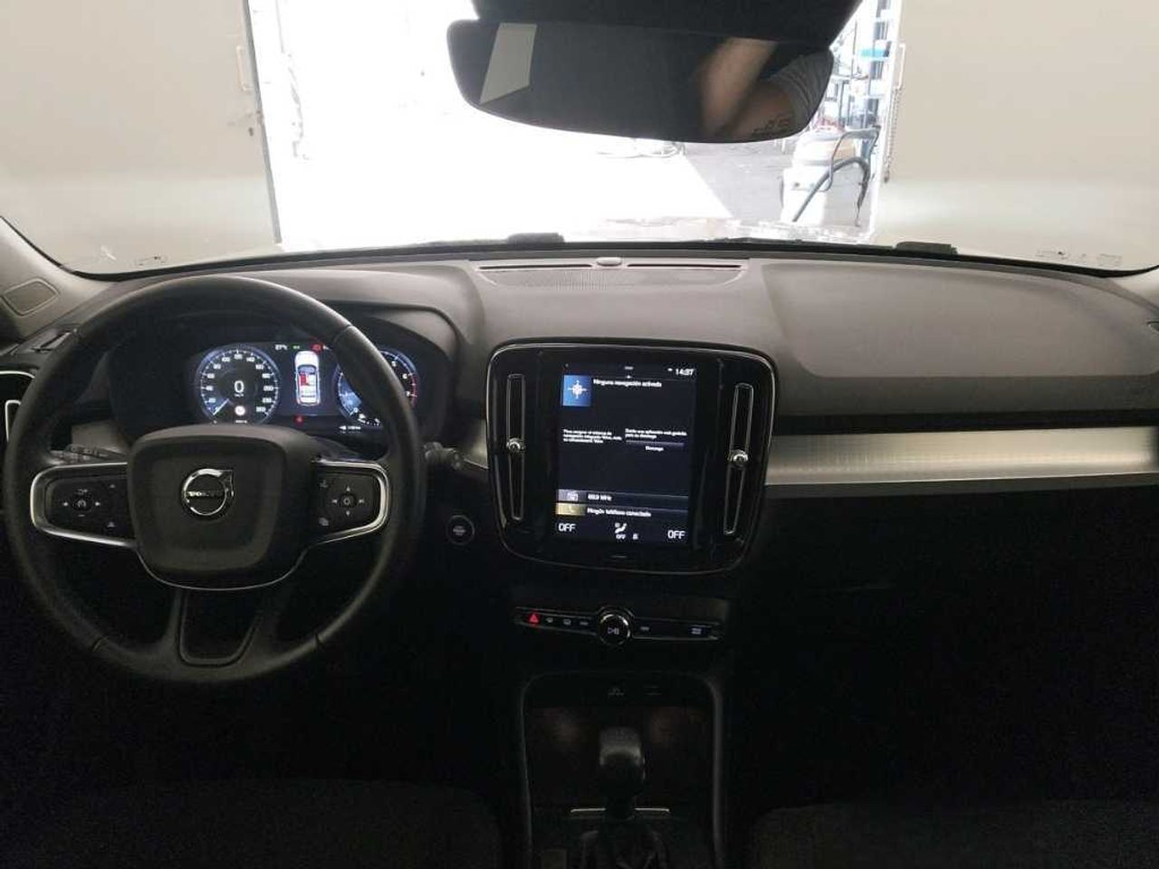Volvo XC40 1.5 T3 Momentum  - Foto 6