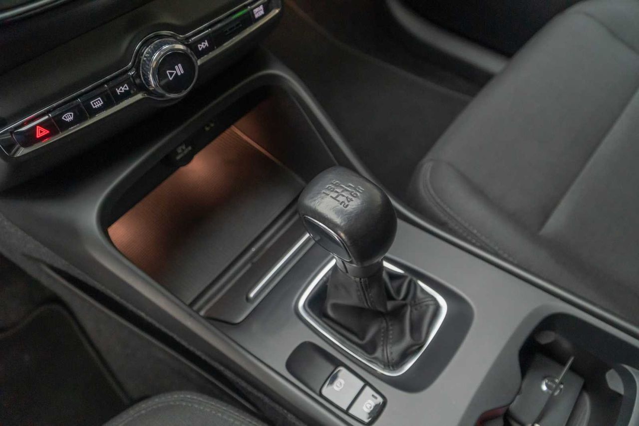 Volvo XC40 1.5 T3 Momentum  - Foto 17