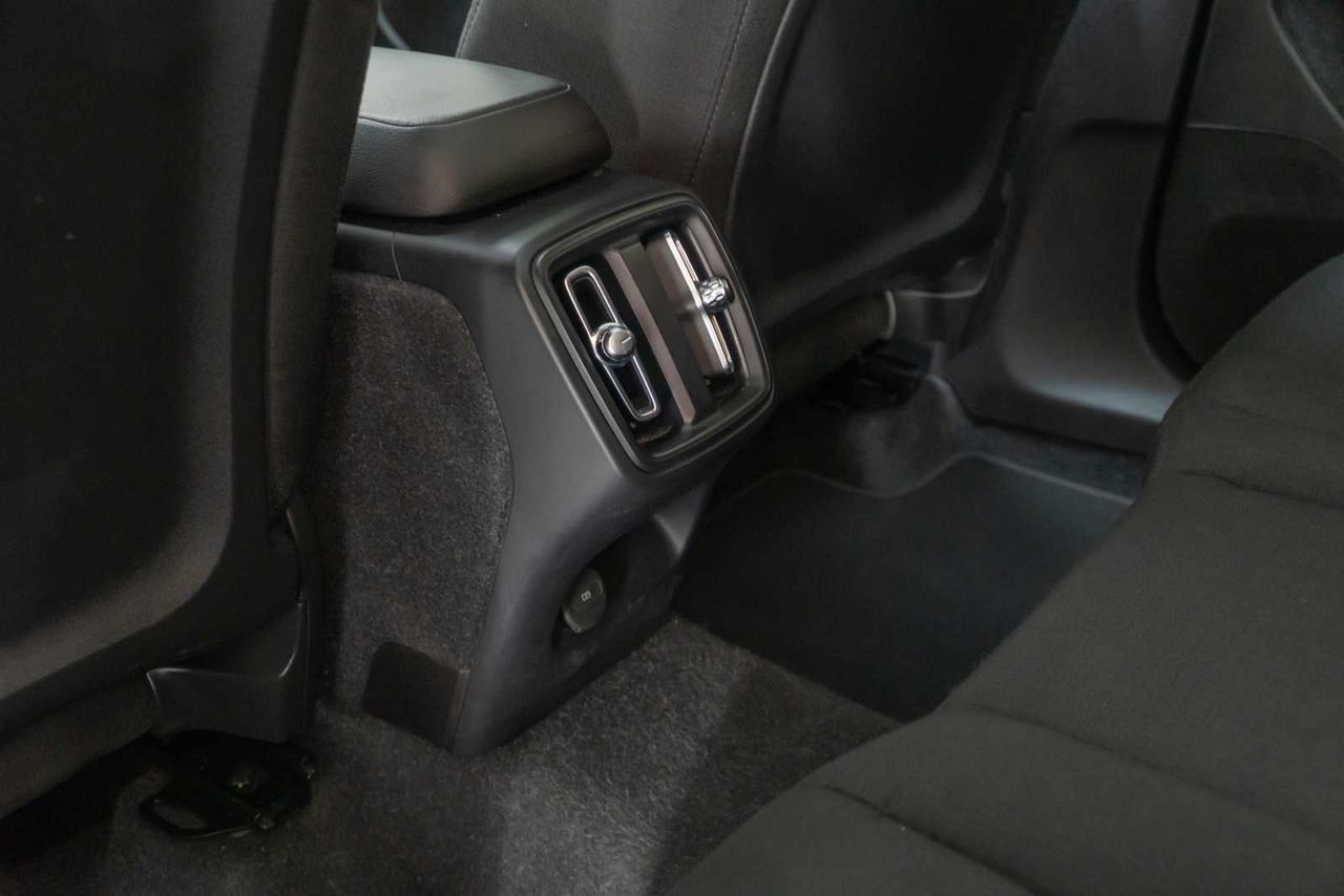 Volvo XC40 1.5 T3 Momentum  - Foto 22