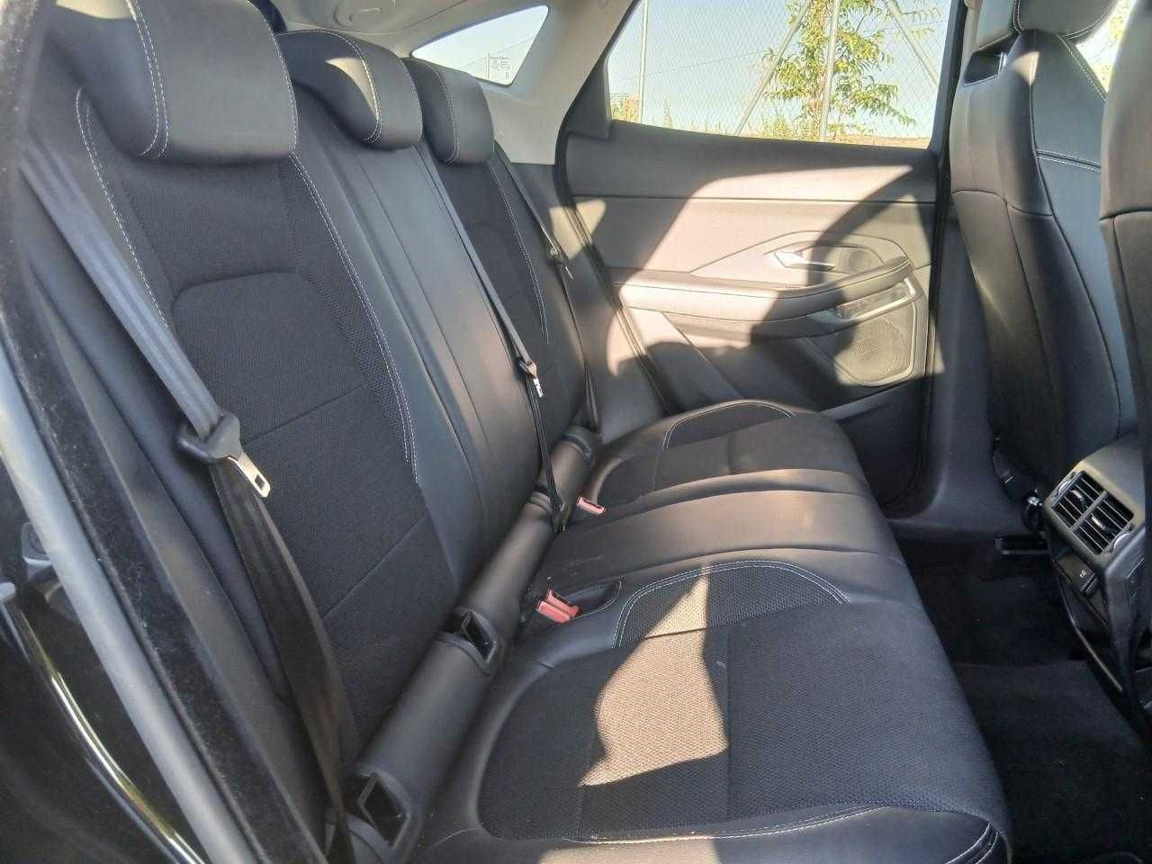 Jaguar E-Pace 2.0D 110kW R-Dynamic  - Foto 9