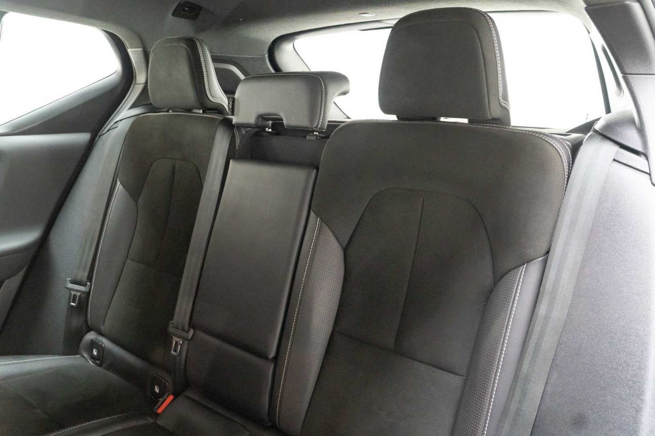 Volvo XC40 1.5 T2 R-Design - Foto 16