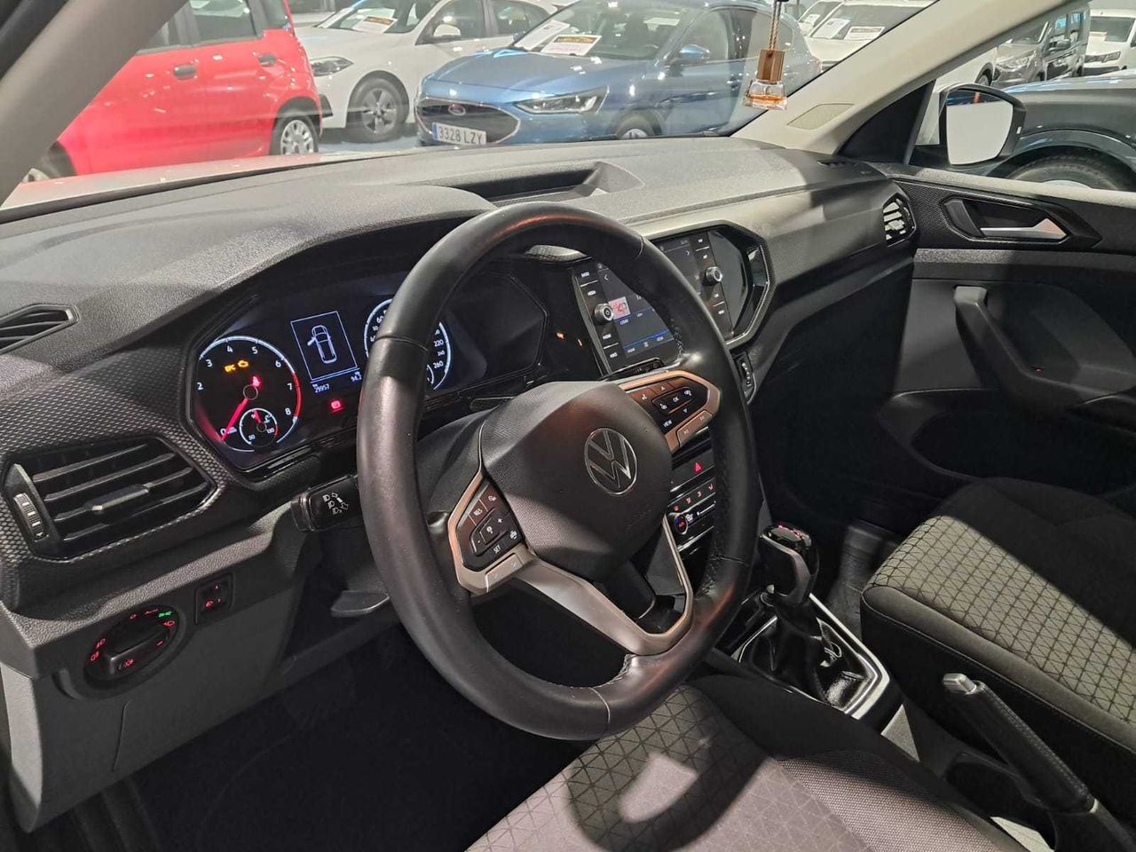 Volkswagen T-Cross Advance 1.0 TSI 81kW (110CV) DSG  - Foto 7