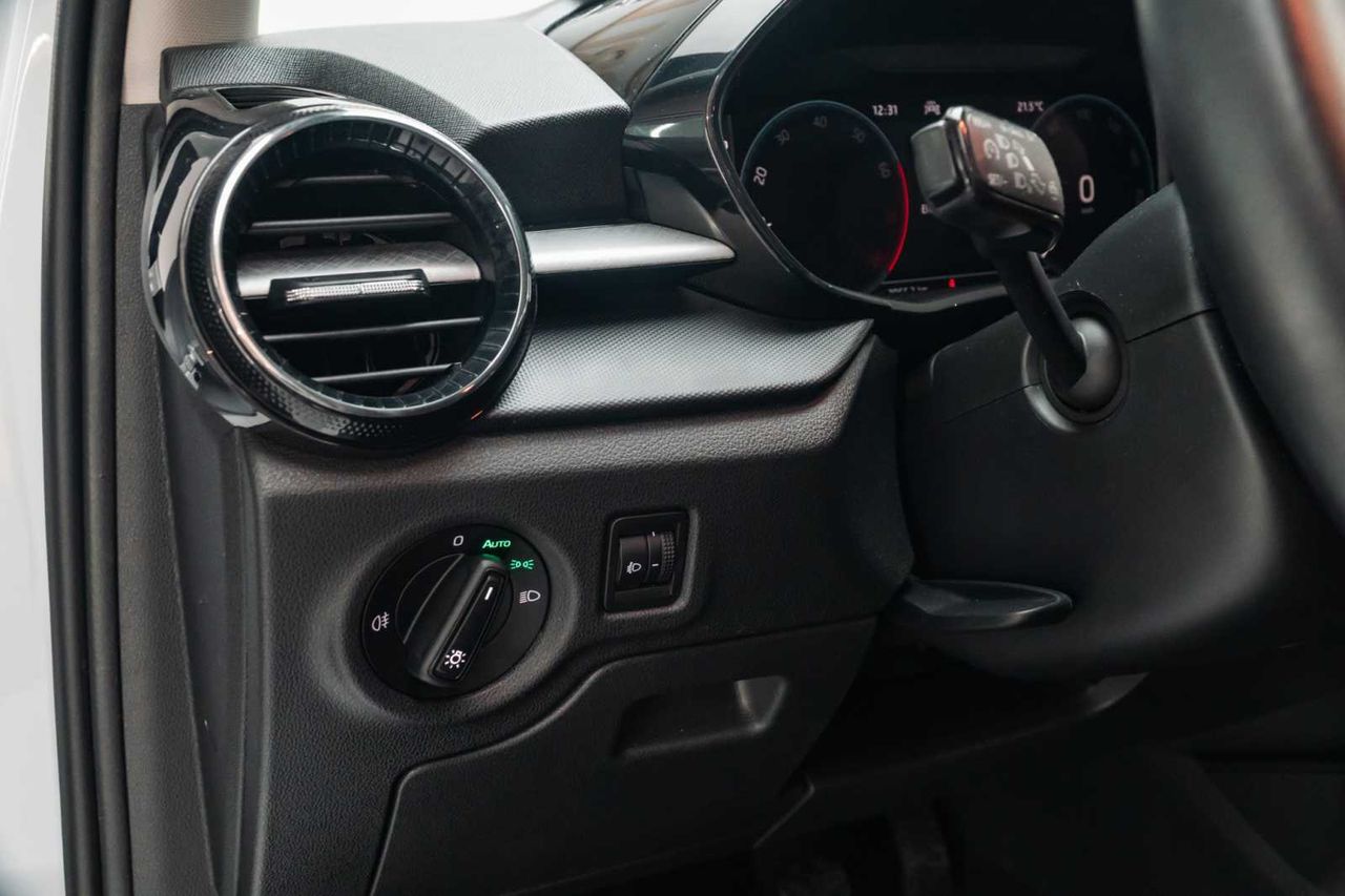 Skoda Fabia 1.0 TSI 70KW (95CV) Emotion - Foto 17