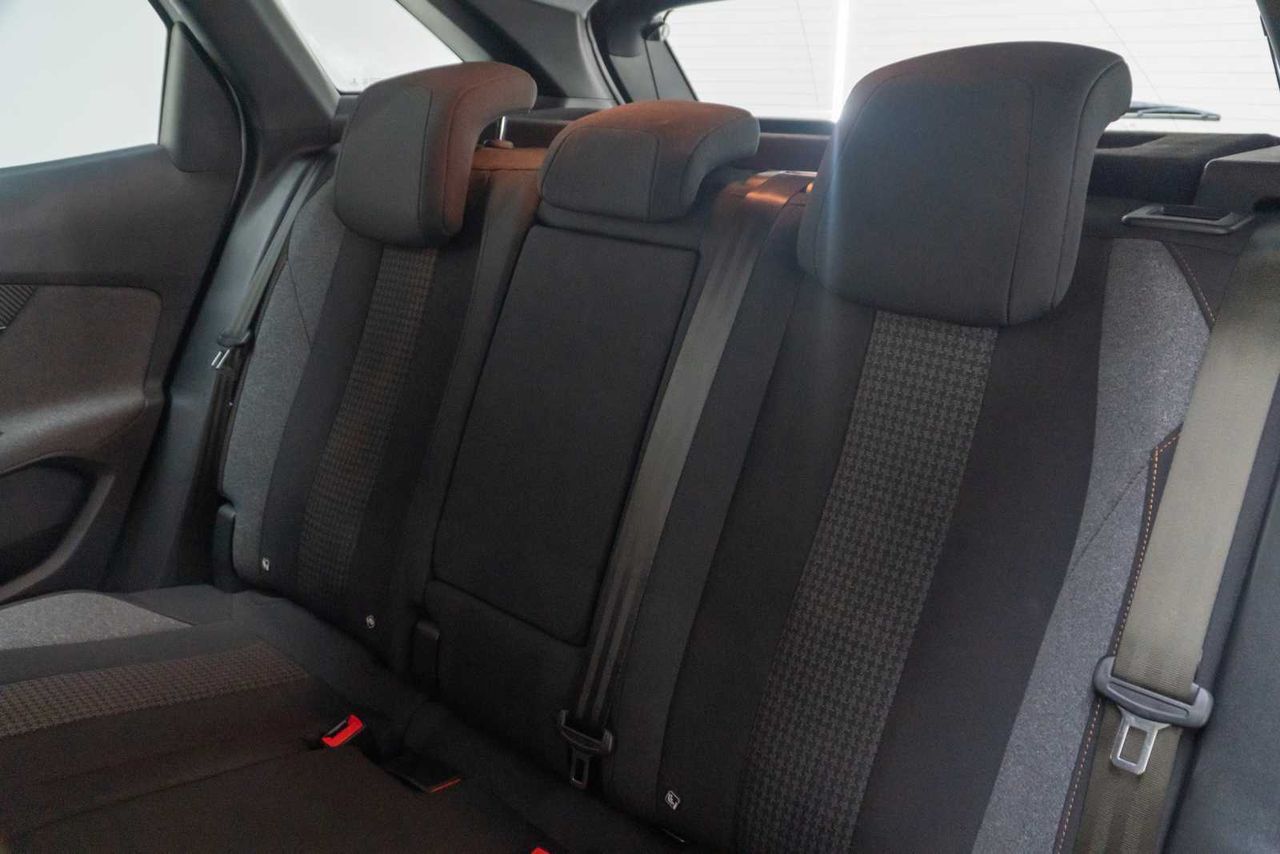 Peugeot 3008 1.2 PureTech 96KW S&S Active Pack EAT8  - Foto 17