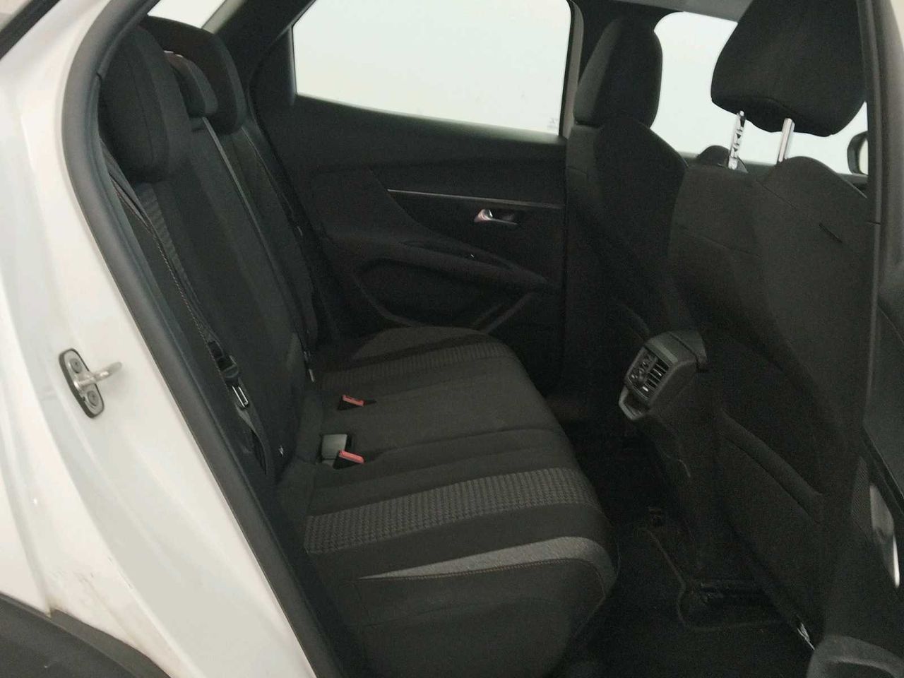 Peugeot 3008 1.2 PureTech 96KW S&S Active Pack EAT8  - Foto 10