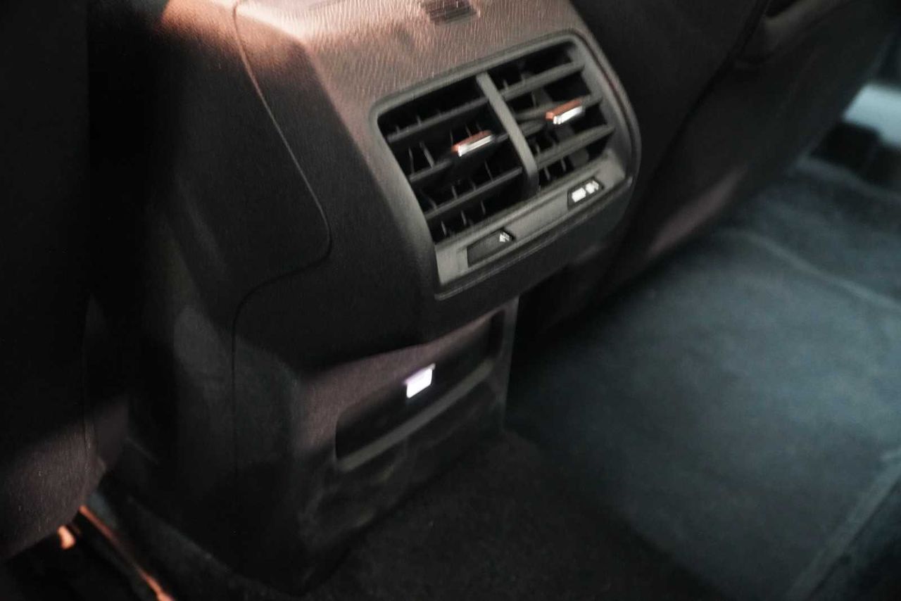 Citroën C4 BlueHDi 130 S&S EAT8 Feel Pack - Foto 17