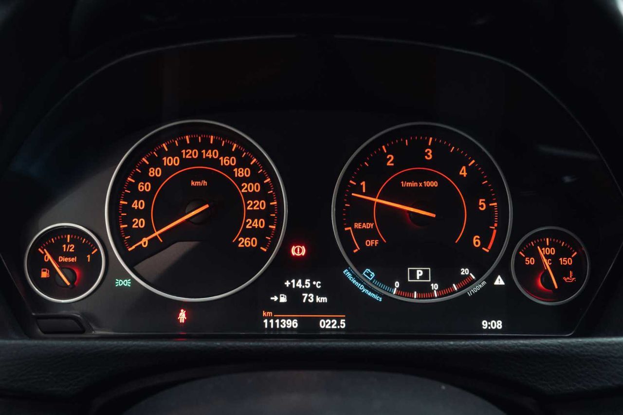 BMW Serie 3 316d Touring - Foto 15