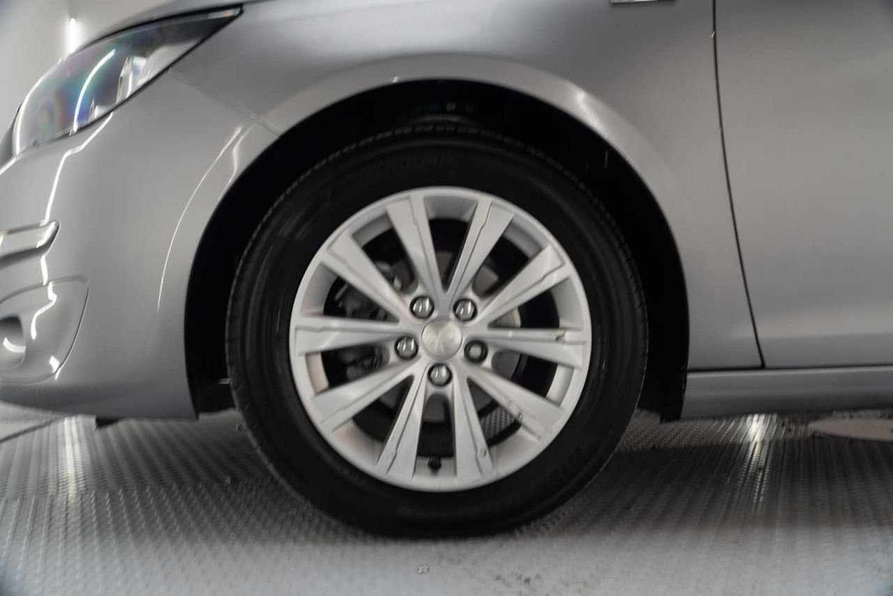 Peugeot 308 5p Style 1.2 PureTech 110 S&S  - Foto 25