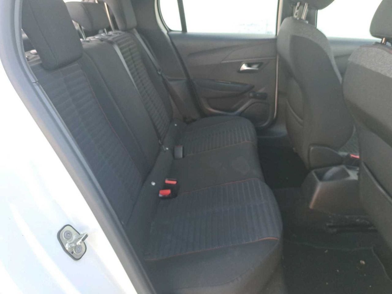 Peugeot 208 BlueHDi 73kW (100CV) Active - Foto 8