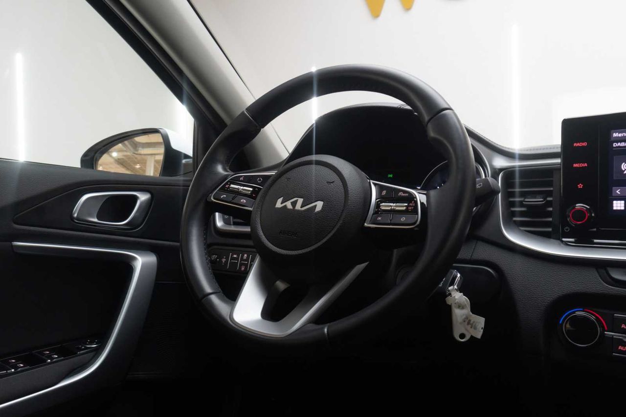 Kia XCeed 1.0 T-GDi Drive 88kW (120CV)  - Foto 24