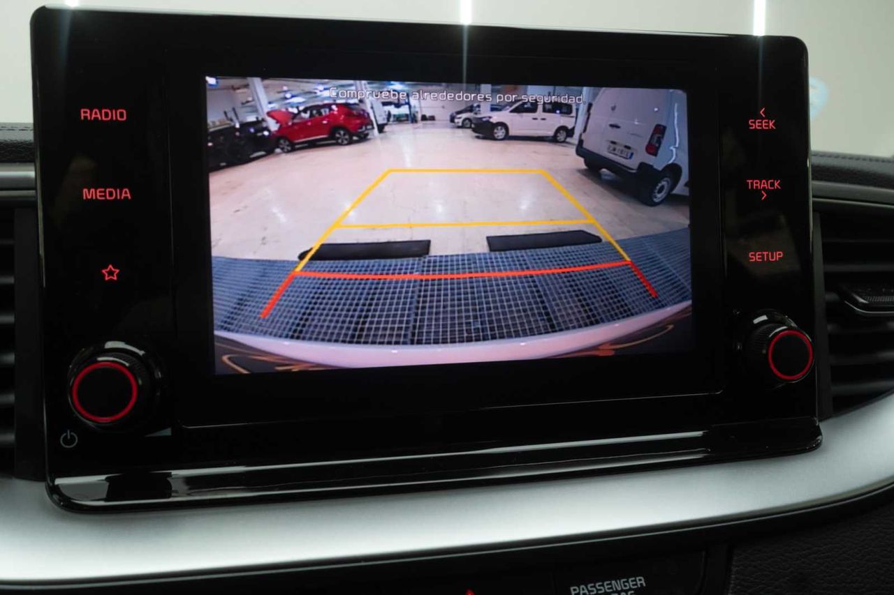 Kia XCeed 1.0 T-GDi Drive 88kW (120CV)  - Foto 17